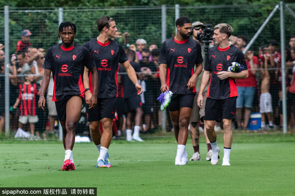 以队长身份 以队长身份