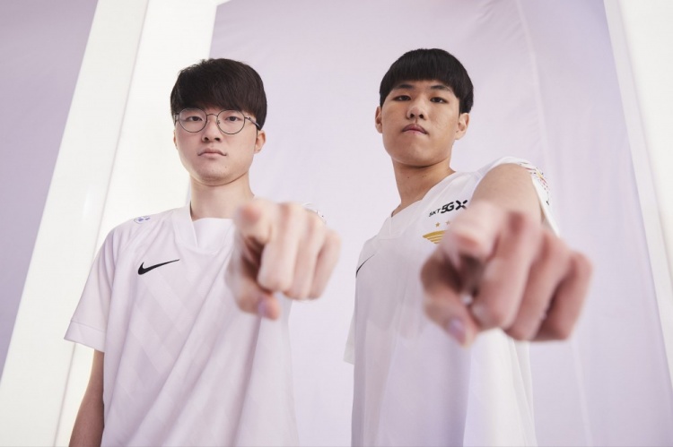 特别是在下 特别是在下