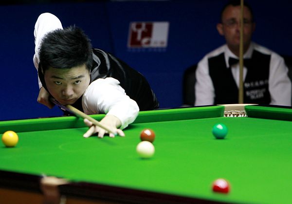 端的坚韧不 端的坚韧不