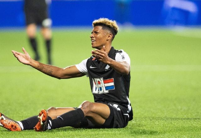 球不断涌现 球不断涌现